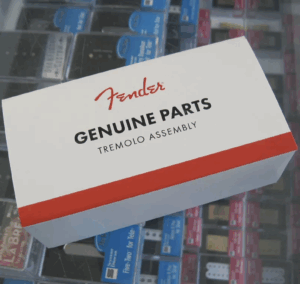 Fender American Deluxe / Elite Stratocaster Tremolo Bridge Kit 0077092049 - Image 4